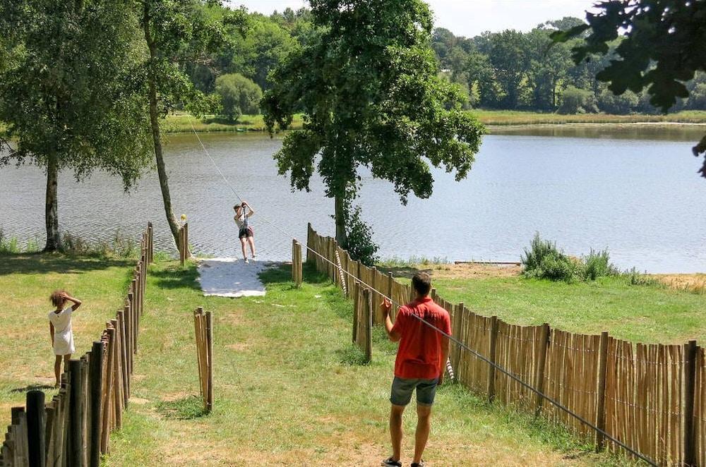 Terres De France - Le Domaine Du Moulin Neuf Hotell Rochefort-en-Terre Eksteriør bilde