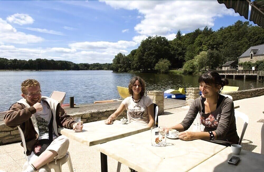 Terres De France - Le Domaine Du Moulin Neuf Hotell Rochefort-en-Terre Eksteriør bilde